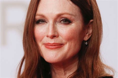 julianne moore ass|Julianne Moore nude compilation